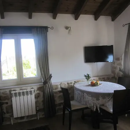 Infincavacations Y Pensionat San Bartolomé de Meruelo