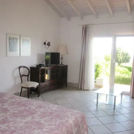 Infincavacations Y Pensionat 4*